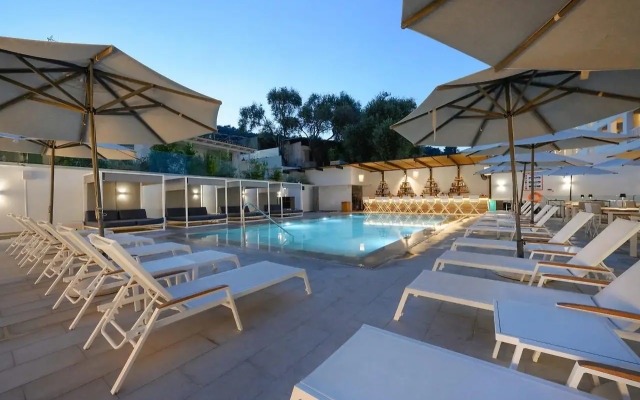 Ray Hotel Corfu