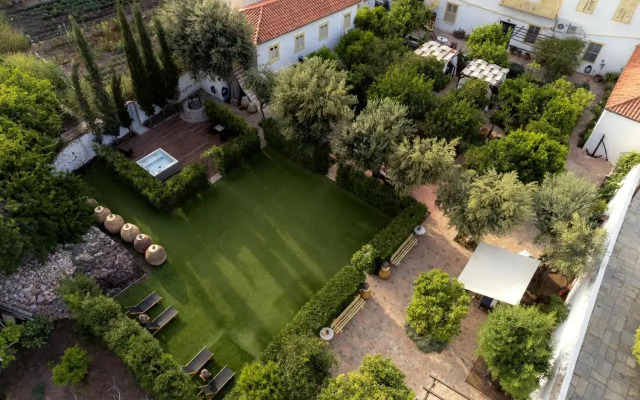 Rafalias Mansion