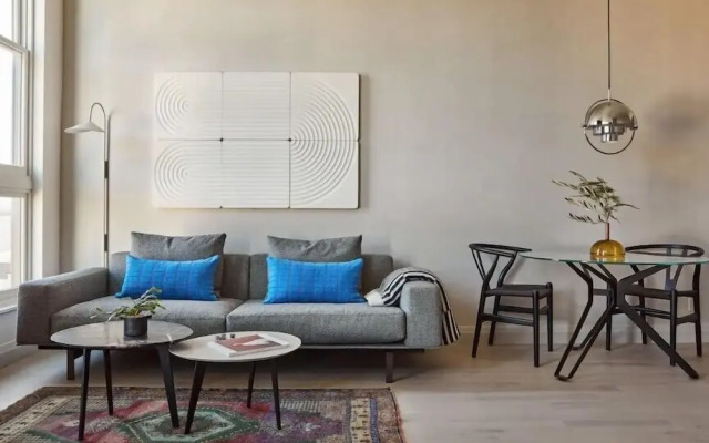 Archway Hotel & Residences