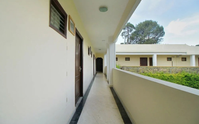 Hotel Gaylord by OYO Rooms