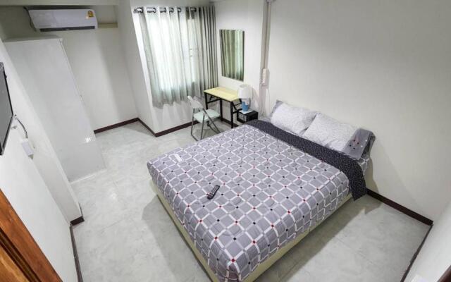 Apartment A4 Dindaeng