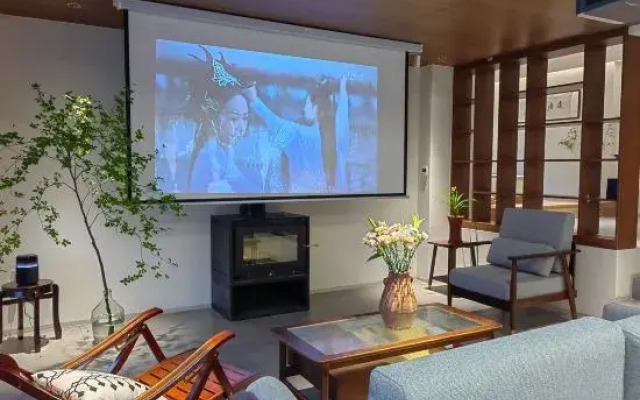 Taining Extraordinary Companion Mountain Residence