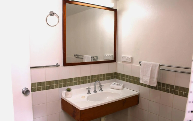 Camden Motor Inn
