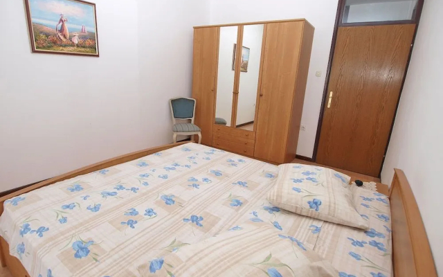 Apartment 914