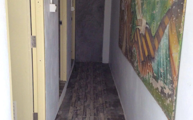 Moov Inn Garden Hostel