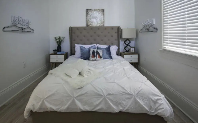 Best Location 7BR Next to FR Quarter! By YouRent