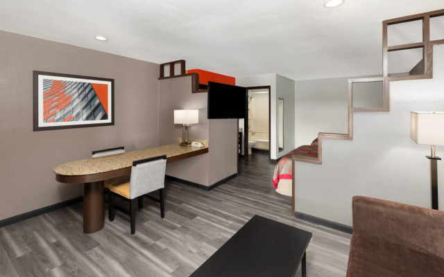 Ramada by Wyndham El Paso
