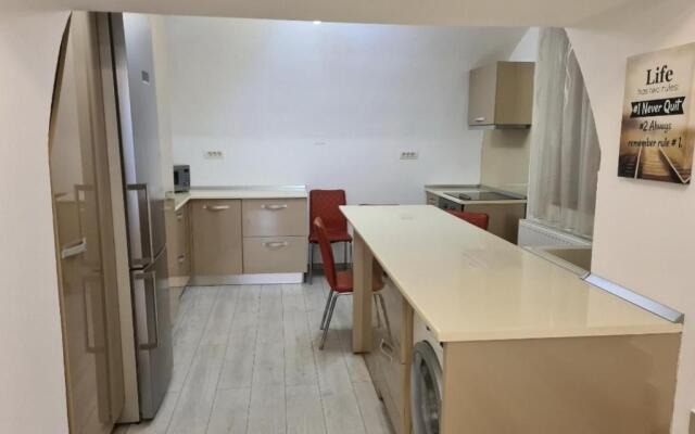 Emporia Studio Flat
