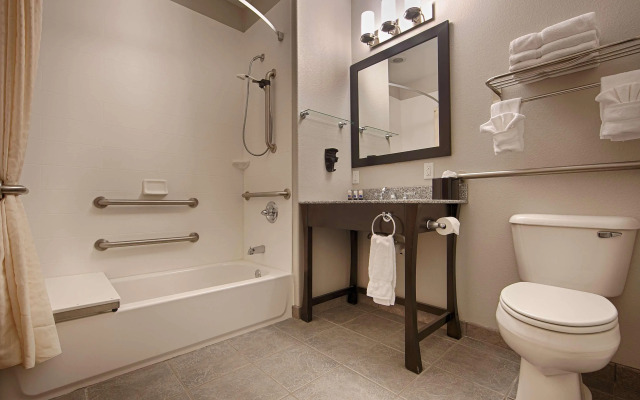 Best Western Plus Sand Bass Inn & Suites