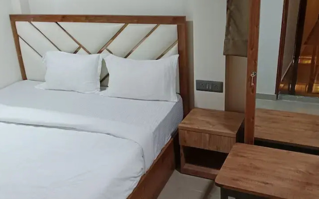 Hotel Akshay