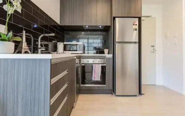 Beautiful 2BR Unit next to Myers Park Zodiak Stays