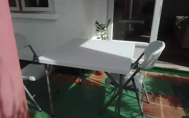 2 Bedroom Apartment With 2 Pools