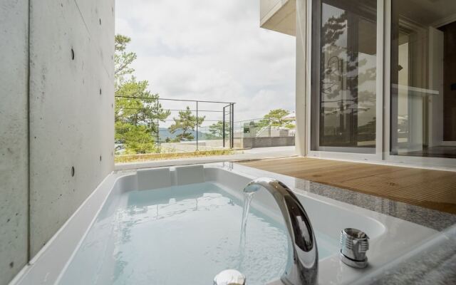 Goseong Hansan Marina Resort