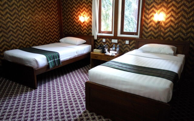 Ruby True Hotel
