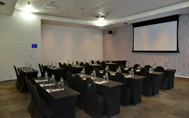 Lagoon Beach Hotel & Spa