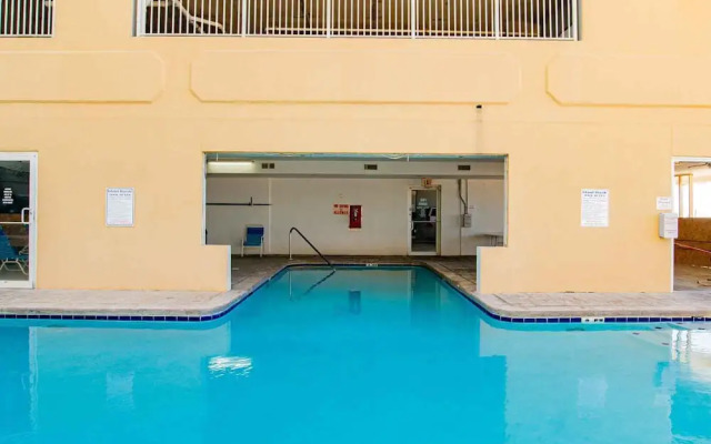 Island Royale Penthouse #202