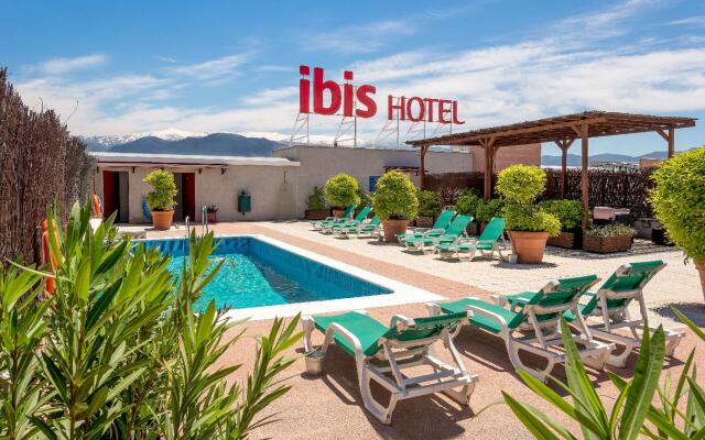 ibis Granada