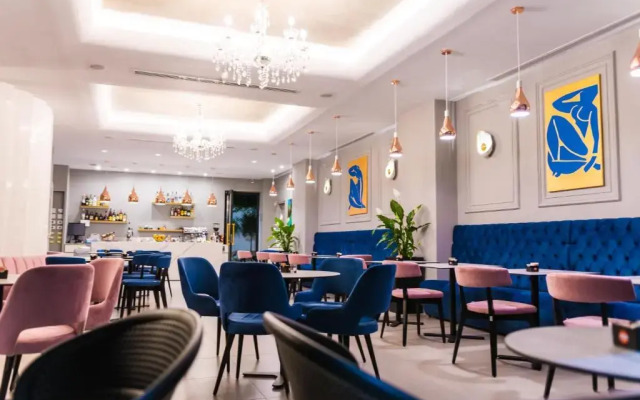 Golden City Hotel, Tirana