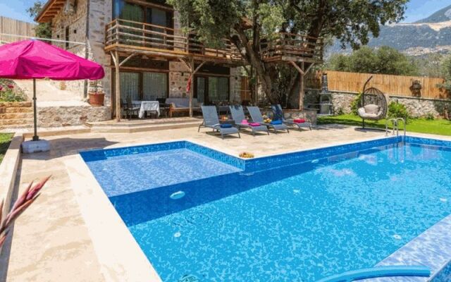Villa Stoneedge