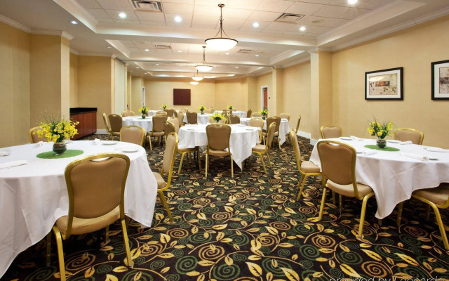 DoubleTree by Hilton Brunswick