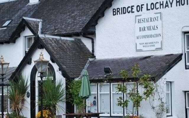 Bridge of Lochay Hotel