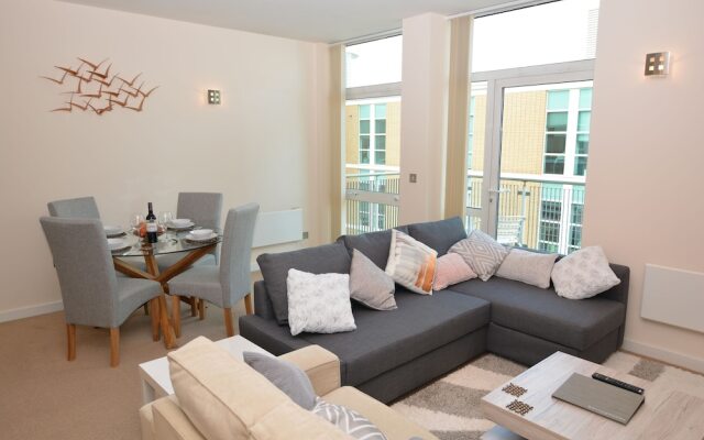 Brightleap Apartments - Silbury View