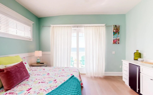 Paradise Beach by AMI Locals