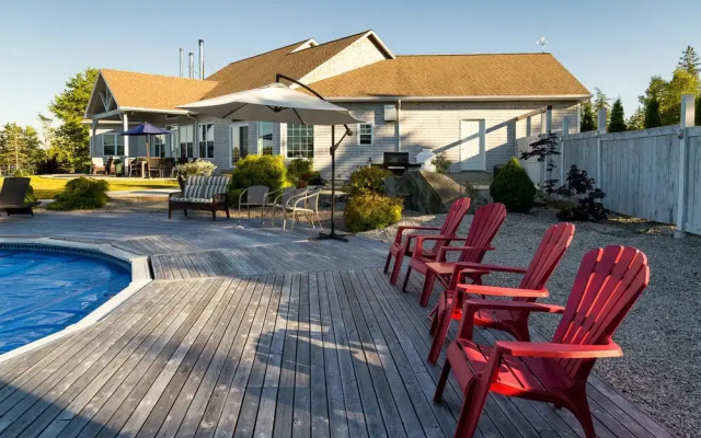 The Lake House Bed & Breakfast