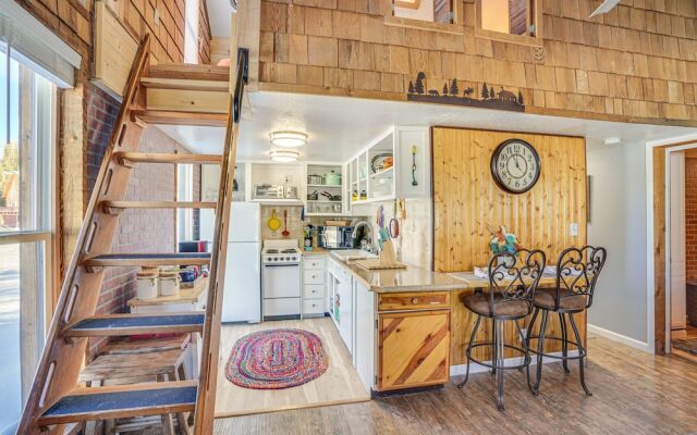 Charming Brian Head Condo Rental w/ Ski Shuttle!