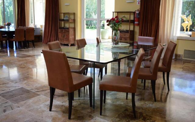 Estancia Mendoza Wine Hotel