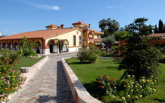 Azienda Agrituristica Parmenide