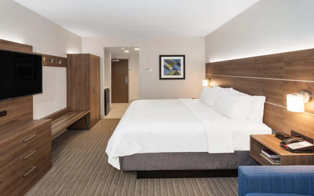 Holiday Inn Express Hotel & Suites Providence-Woonsocket by IHG