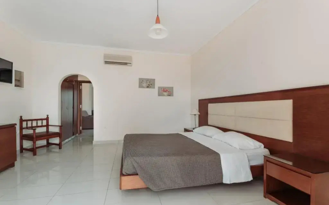 Paleos Apartments
