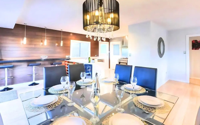 Whalers Watch Luxury Home