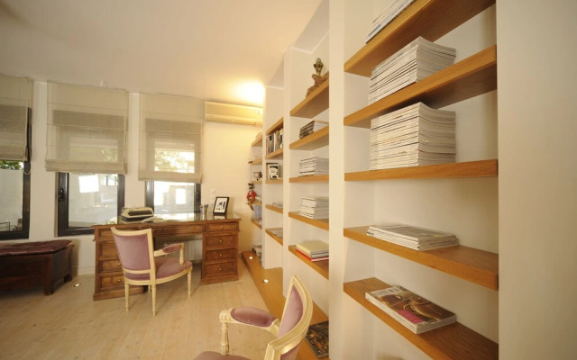 Koukaki garden escape child friendly apartment