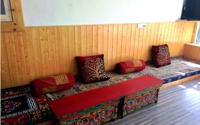 TIH A O Guest House & Home stay
