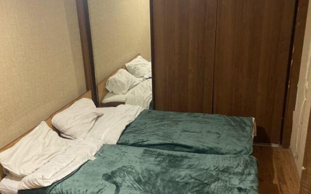 Апартаменты на улице Орджоникидзе 14