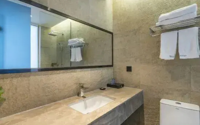 Midor Hotel (Honggutan Wanda Plaza)