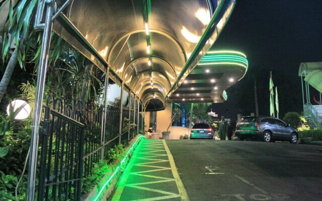 Tunjungan Hotel