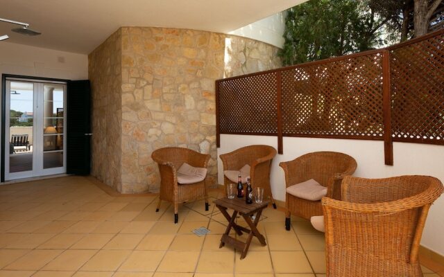 T2 Tennis Apartment