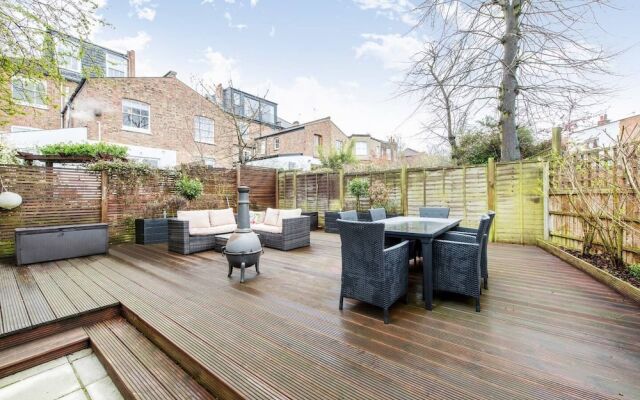 Bright, Stylish 3bed Flat in West Hampstead