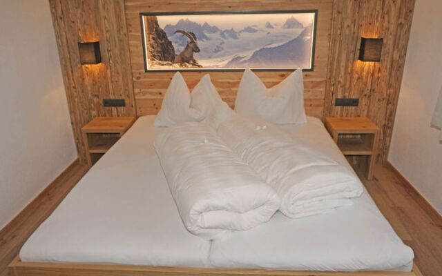 Apartment Ladis Fiss 18956