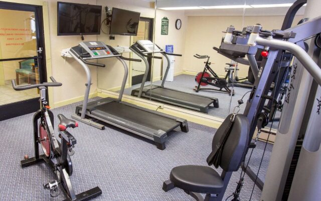 Quality Inn & Suites Big Rapids near University