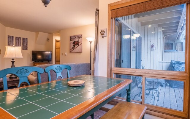 1100 Flying Dutchman 1 Bedroom Condo by RedAwning