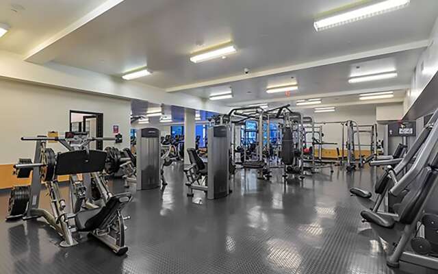 Hollywood Walk of Fame Apartments