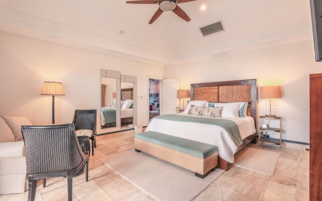 Enjoy This Villa Size Pent-house at Cap Cana w Butler Included