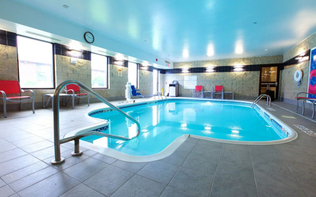 Holiday Inn Express Fargo-West Acres by IHG