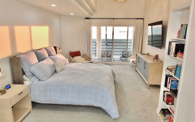 Beachfront Estate - LB Peninsula