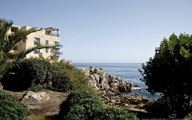 Monterey Bay Inn