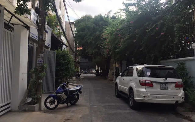 Airanc 605 - Airport Apartments and Cars